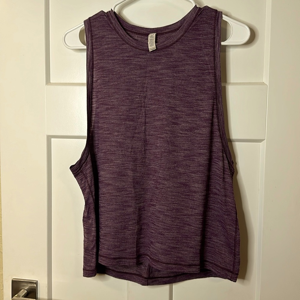 Lululemon tank top